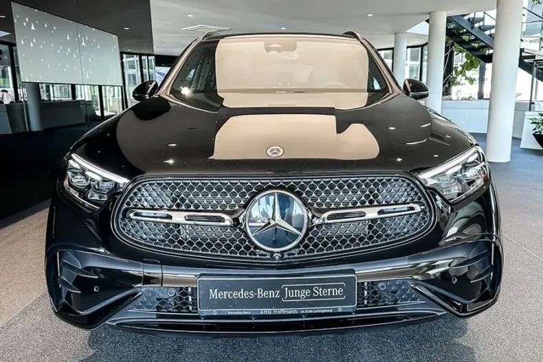 Mercedes-Benz GLC 450 din 2024 cu 5.800 km - oferta MER149351 - foto 3