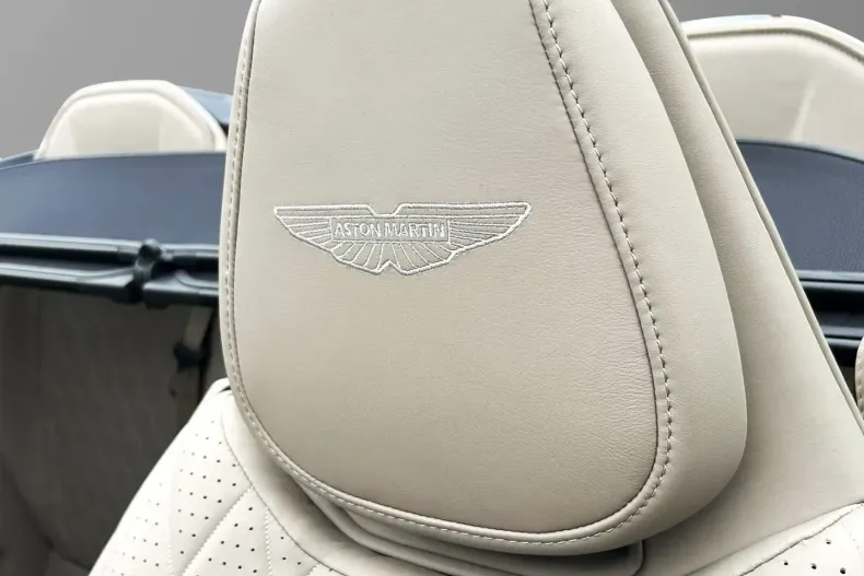 Aston Martin DB12 din 2024 cu 5.791 km - oferta AST149354 - foto 6