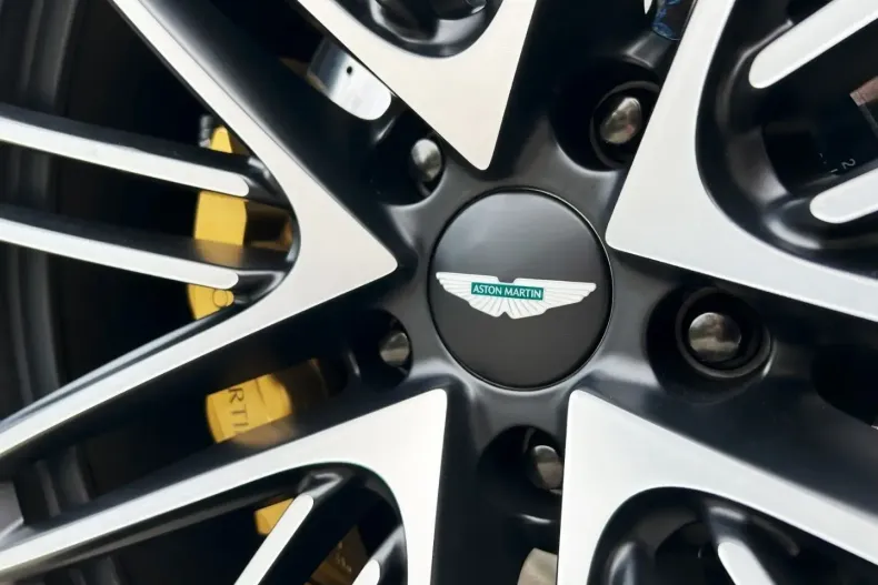 Aston Martin DB12 din 2024 cu 5.791 km - oferta AST149354 - foto 26