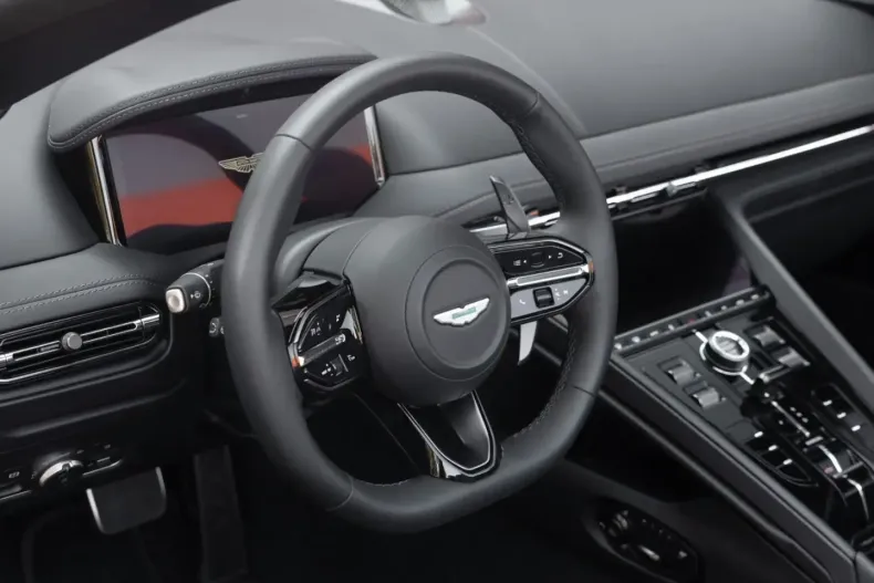 Aston Martin DB12 din 2024 cu 1.111 km - oferta AST149355 - foto 21