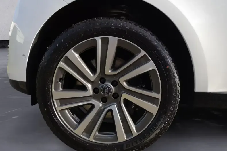 Land Rover Range Rover din 2025 cu 2.000 km - oferta LAN149356 - foto 6