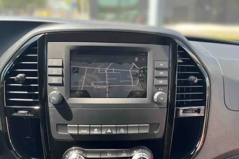 Mercedes-Benz Vito din 2023 cu 22.990 km - oferta MER149358 - foto 11