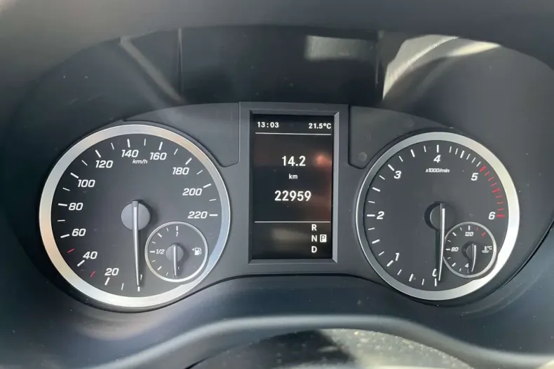 Mercedes-Benz Vito din 2023 cu 22.990 km - oferta MER149358 - foto 12