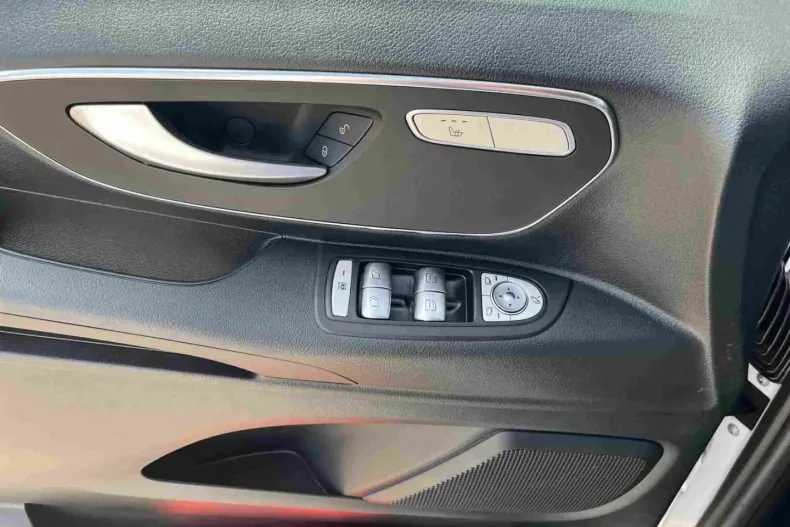 Mercedes-Benz Vito din 2023 cu 22.990 km - oferta MER149358 - foto 13