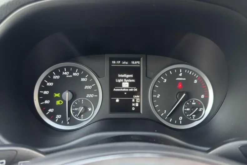 Mercedes-Benz Vito din 2022 cu 44.990 km - oferta MER149360 - foto 16