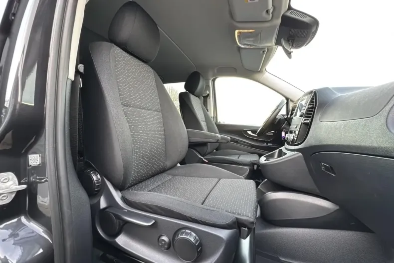 Mercedes-Benz Vito din 2022 cu 44.990 km - oferta MER149360 - foto 21