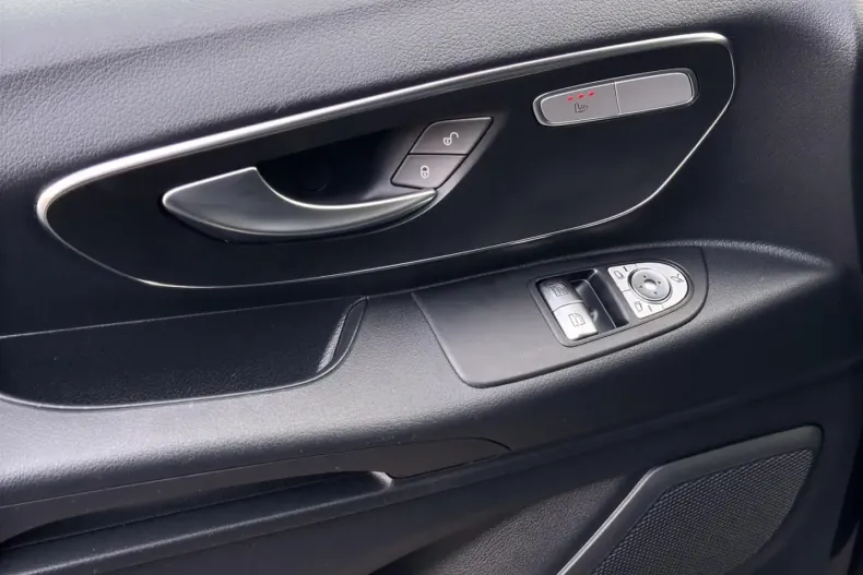 Mercedes-Benz Vito din 2022 cu 44.990 km - oferta MER149360 - foto 22