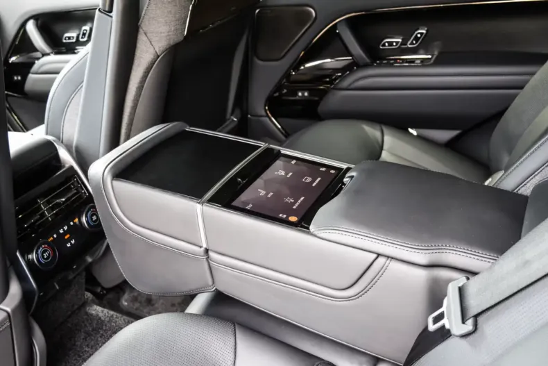 Land Rover Range Rover din 2025 cu 25 km - oferta LAN149365 - foto 10