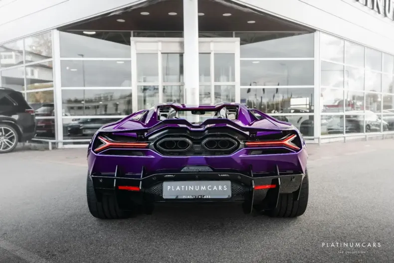 Lamborghini Revuelto din 2024 cu 5.900 km - oferta LAM149366 - foto 7