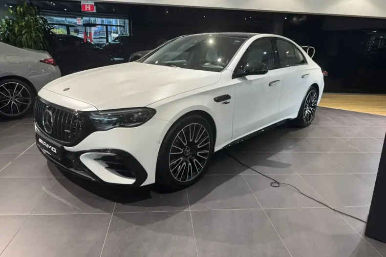 Mercedes-Benz E 53 AMG din 2025 cu 6.500 km - oferta MER149369 - foto 3