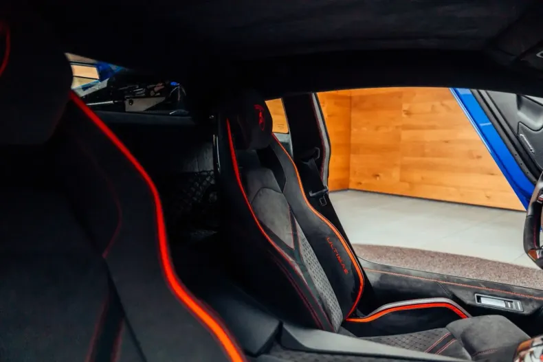 Lamborghini Aventador din 2022 cu 4.400 km - oferta LAM149371 - foto 9