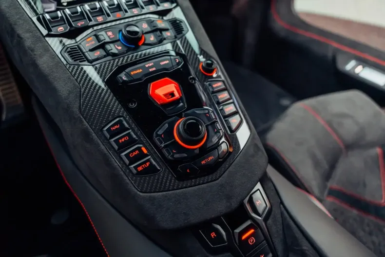 Lamborghini Aventador din 2022 cu 4.400 km - oferta LAM149371 - foto 12