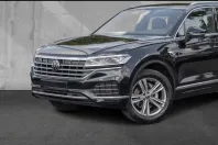 Volkswagen Touareg din 2022 cu 70.400 km - oferta VOL149378 - foto 3
