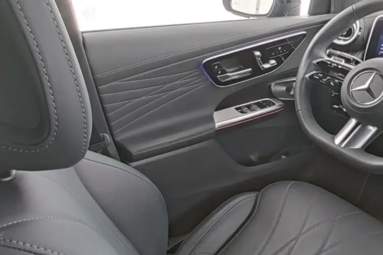 Mercedes-Benz GLC 450 din 2024 cu 37.700 km - oferta MER149394 - foto 8