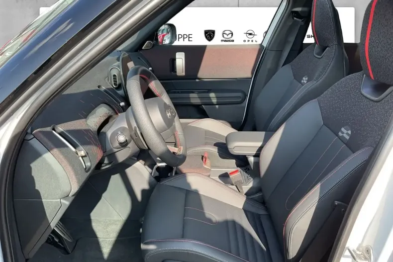 MINI John Cooper Works Countryman din 2025 cu 9.633 km - oferta MIN149399 - foto 11