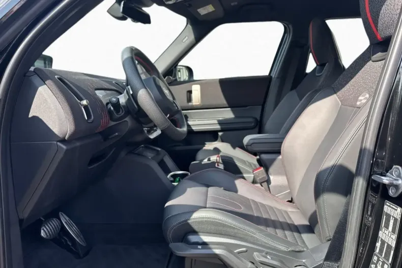 MINI John Cooper Works Countryman din 2024 cu 26.048 km - oferta MIN149408 - foto 9