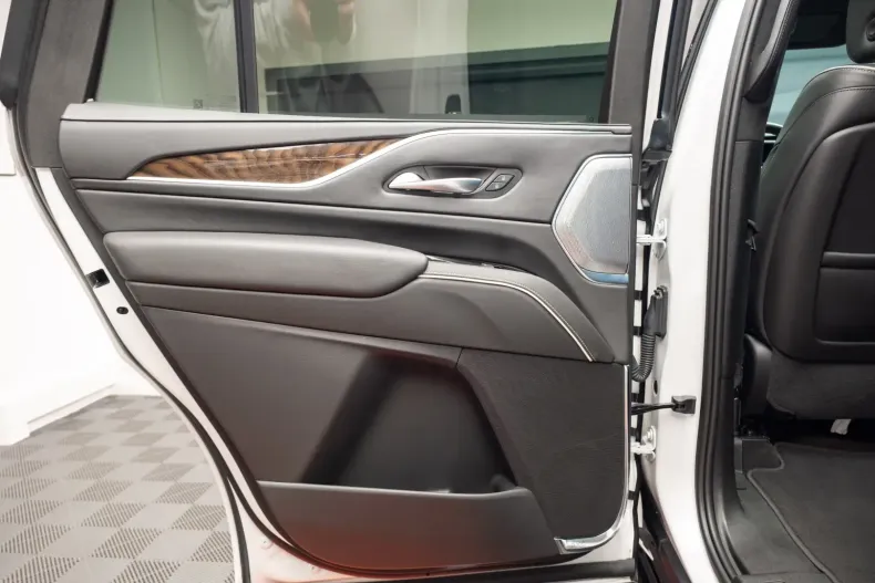 Cadillac Escalade din 2024 cu 24.000 km - oferta CAD149424 - foto 19