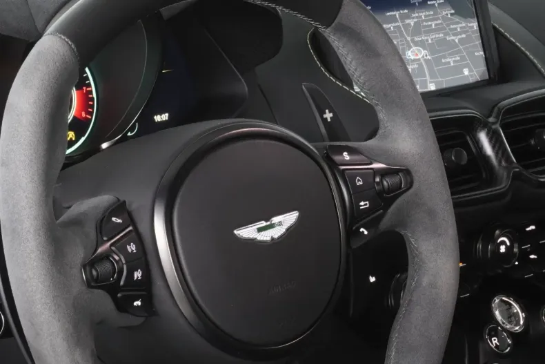 Aston Martin V8 Vantage din 2024 cu 22.829 km - oferta AST149426 - foto 11