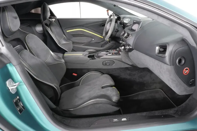 Aston Martin V8 Vantage din 2024 cu 22.829 km - oferta AST149426 - foto 12