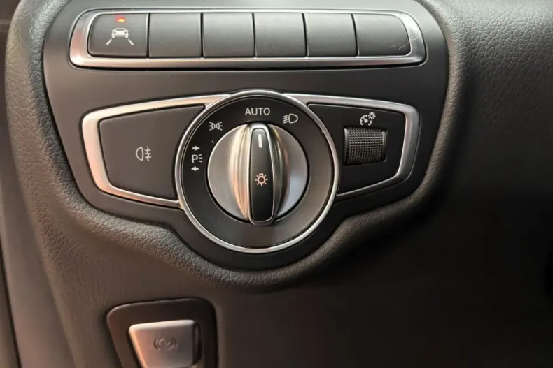 Mercedes-Benz V 220 din 2022 cu 49.800 km - oferta MER149429 - foto 15