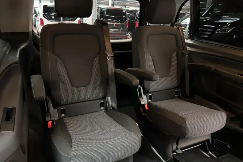 Mercedes-Benz V 220 din 2022 cu 49.800 km - oferta MER149429 - foto 21