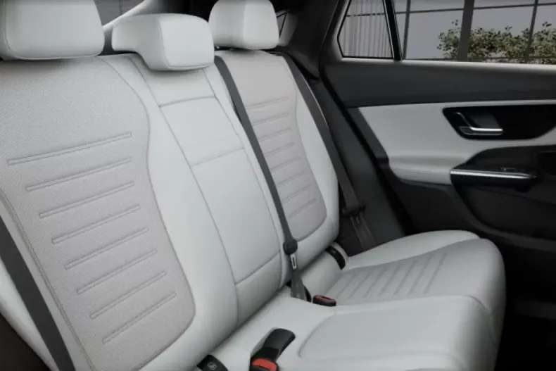 Mercedes-Benz GLC 200 din 2025 cu 11.217 km - oferta MER149431 - foto 6