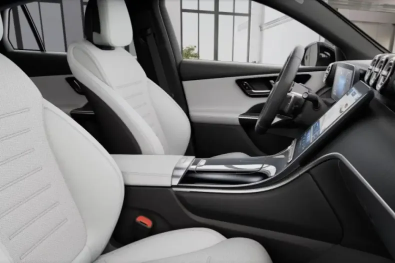 Mercedes-Benz GLC 200 din 2025 cu 11.217 km - oferta MER149431 - foto 7