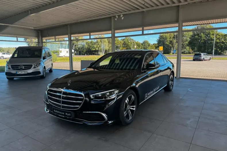 Mercedes-Benz S 350 din 2023 cu 17.312 km - oferta MER149436 - foto 1