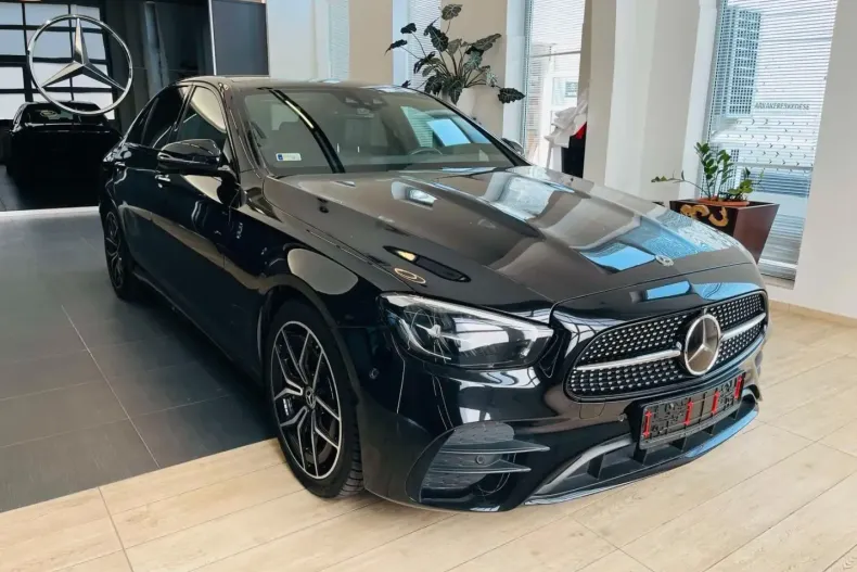 Mercedes-Benz E 400 din 2023 cu 22.000 km - oferta MER149438 - foto 2