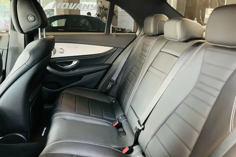 Mercedes-Benz E 400 din 2023 cu 22.000 km - oferta MER149438 - foto 11