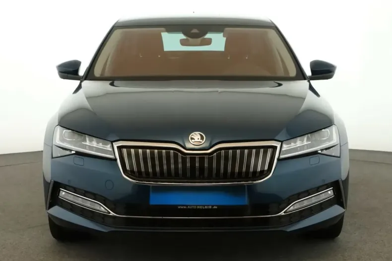 Skoda Superb din 2022 cu 37.600 km - oferta SKO149440 - foto 2