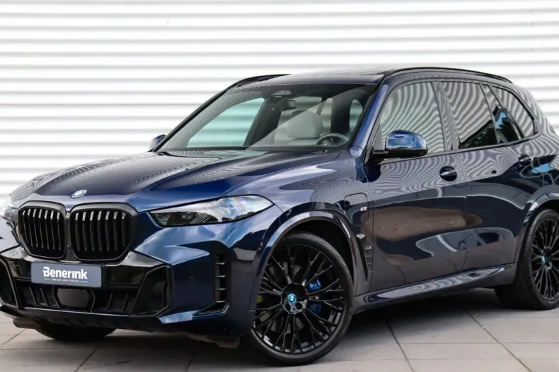 BMW X5 din 2023 cu 23.136 km - oferta BMW149454 - foto 1
