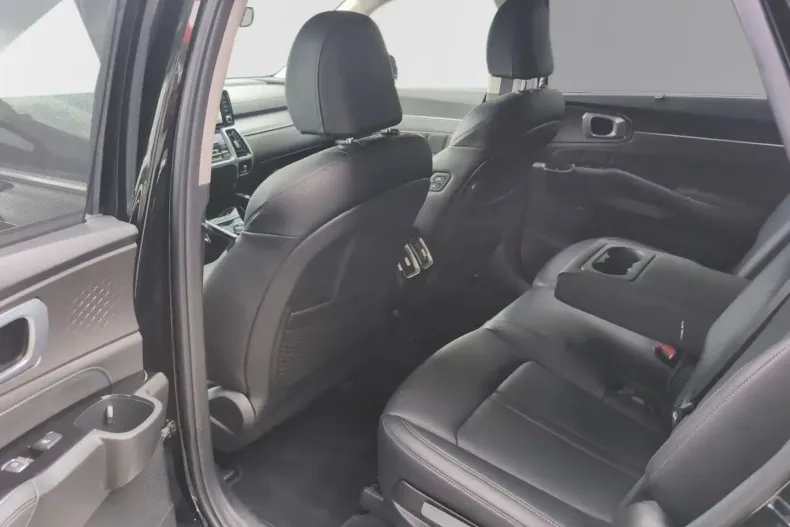 Kia Sorento din 2024 cu 17.450 km - oferta KIA149466 - foto 8