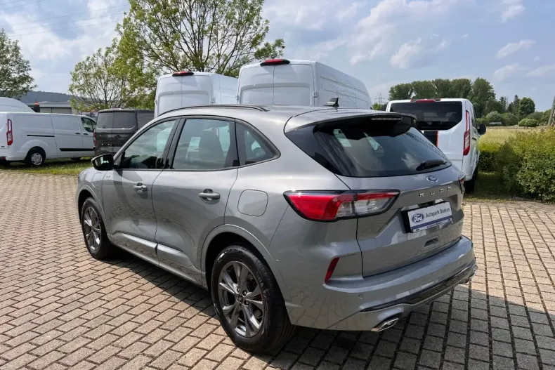 Ford Kuga din 2023 cu 2.187 km - oferta FOR149485 - foto 4