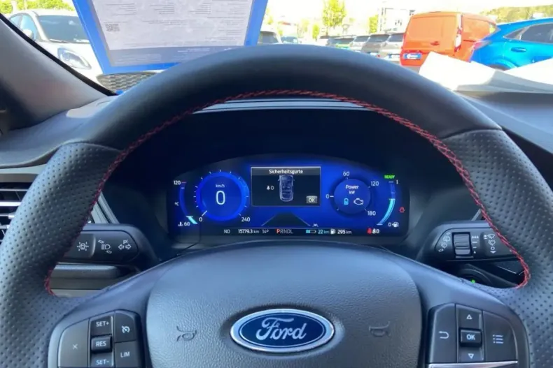 Ford Kuga din 2023 cu 15.802 km - oferta FOR149492 - foto 8