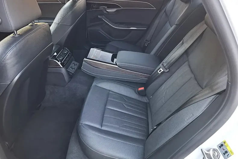 Audi A8 din 2022 cu 49.537 km - oferta AUD149502 - foto 8