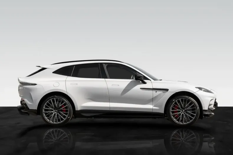 Aston Martin DBX din 2024 cu 5.100 km - oferta AST149555 - foto 3