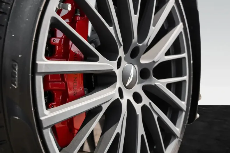 Aston Martin DBX din 2024 cu 5.100 km - oferta AST149555 - foto 10