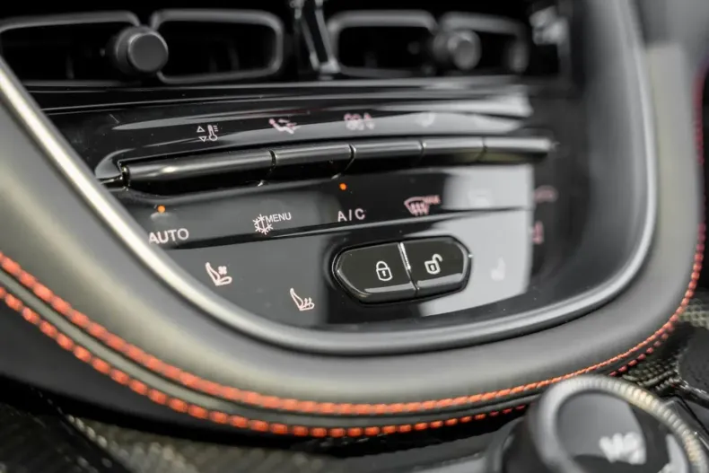 Aston Martin DBX din 2024 cu 5.100 km - oferta AST149555 - foto 20