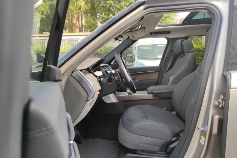 Land Rover Range Rover din 2023 cu 50.000 km - oferta LAN149558 - foto 7