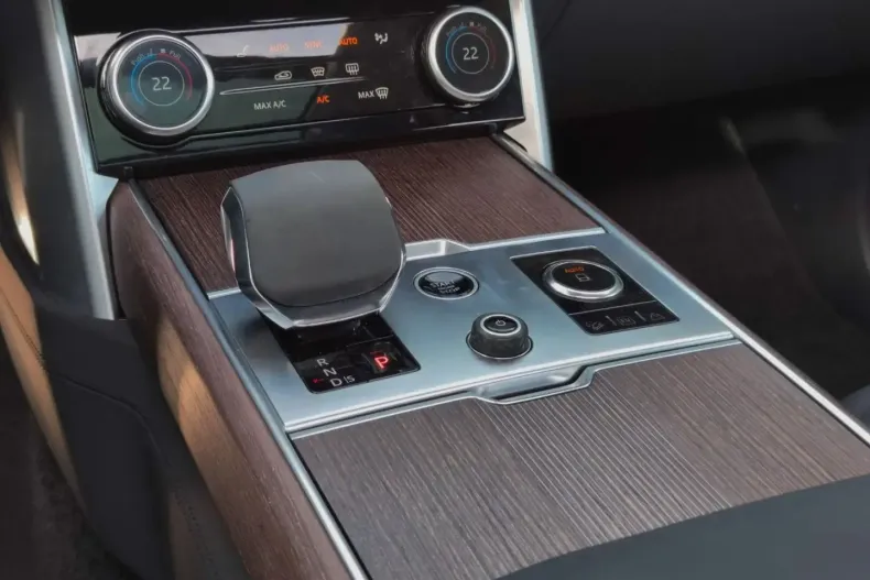 Land Rover Range Rover din 2023 cu 50.000 km - oferta LAN149558 - foto 12