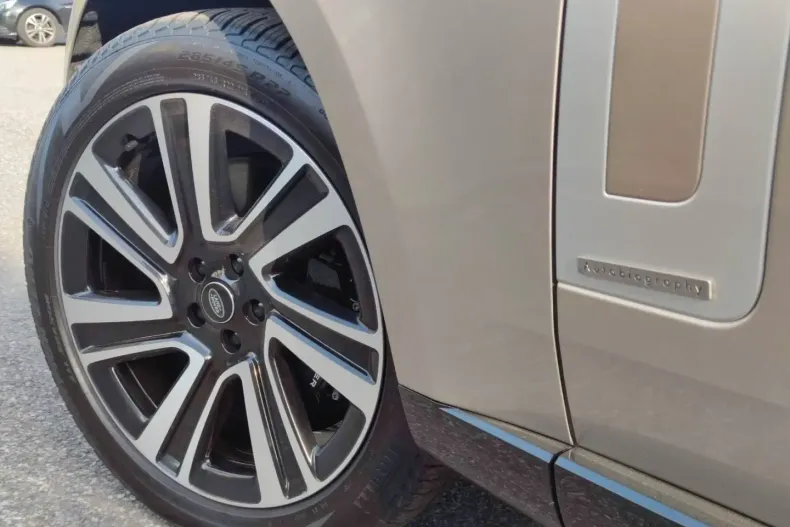 Land Rover Range Rover din 2023 cu 50.000 km - oferta LAN149558 - foto 15