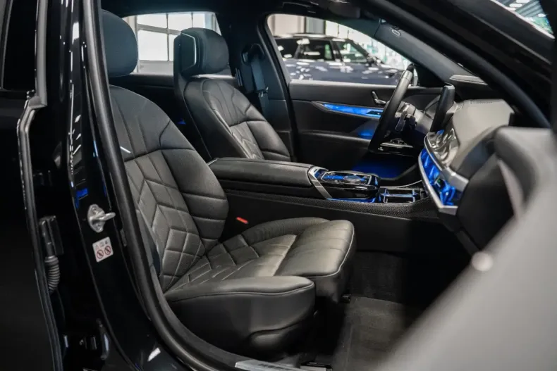 BMW 740 din 2023 cu 55.256 km - oferta BMW149559 - foto 14