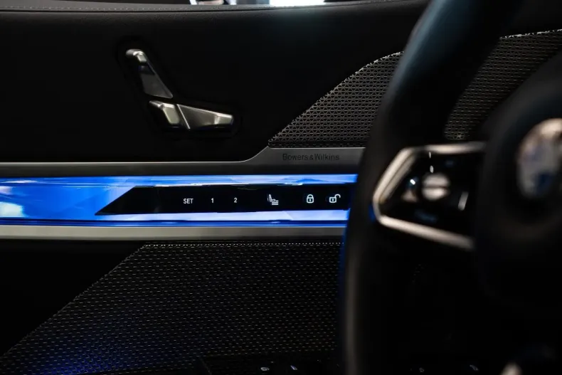 BMW 740 din 2023 cu 55.256 km - oferta BMW149559 - foto 34