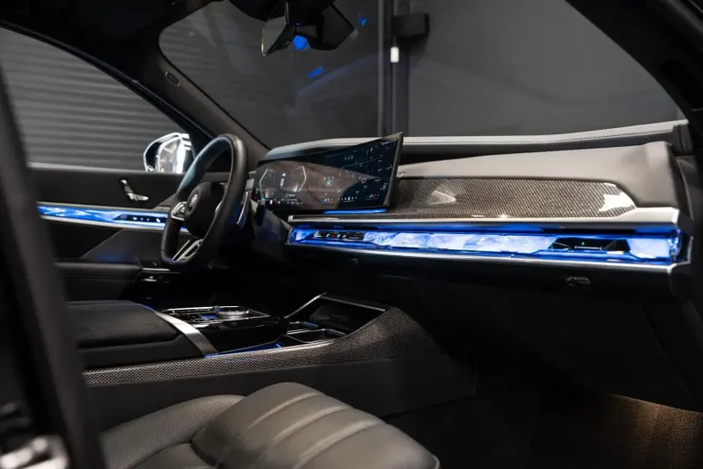 BMW 740 din 2023 cu 55.256 km - oferta BMW149559 - foto 36