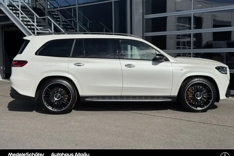 Mercedes-Benz GLS 63 din 2023 cu 11.432 km - oferta MER149563 - foto 4