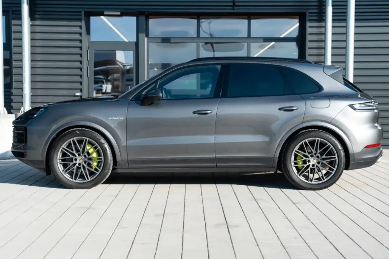 Porsche Cayenne din 2024 cu 46.950 km - oferta POR149565 - foto 2