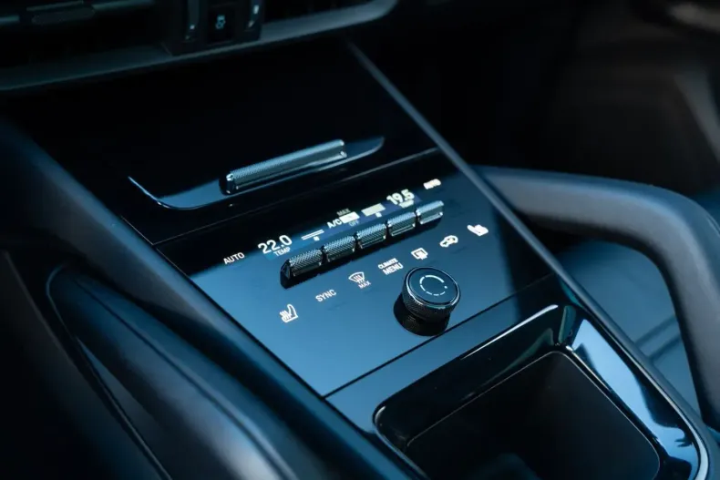 Porsche Cayenne din 2024 cu 46.950 km - oferta POR149565 - foto 19