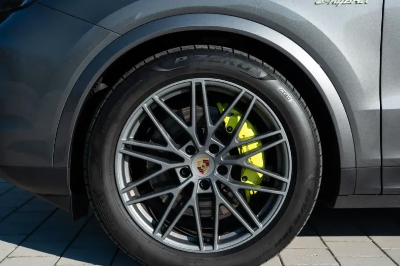 Porsche Cayenne din 2024 cu 46.950 km - oferta POR149565 - foto 49