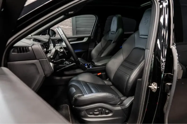 Porsche Cayenne din 2024 cu 33.250 km - oferta POR149568 - foto 6